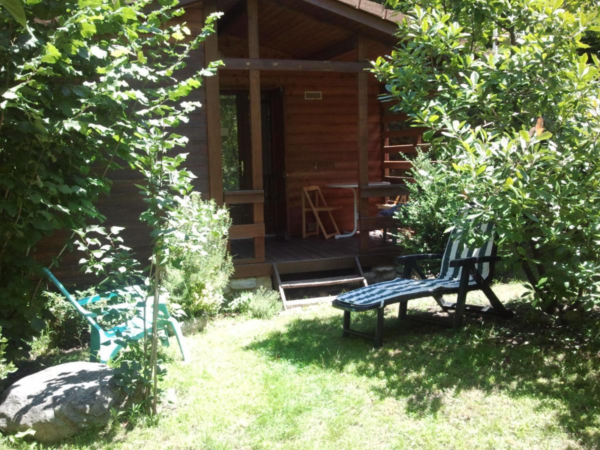 Les Chalets Quazemi A Casteil מראה חיצוני תמונה