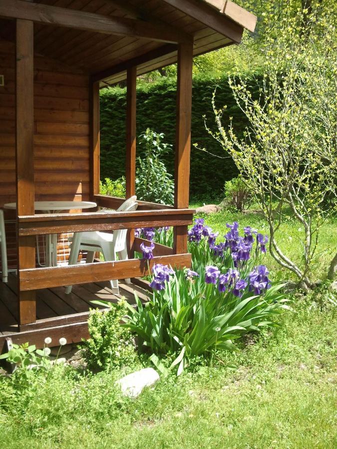 Les Chalets Quazemi A Casteil מראה חיצוני תמונה