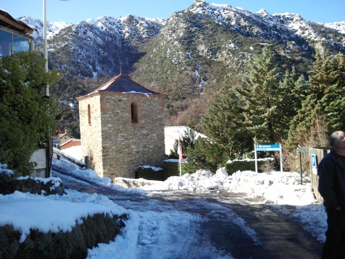 Les Chalets Quazemi A Casteil מראה חיצוני תמונה
