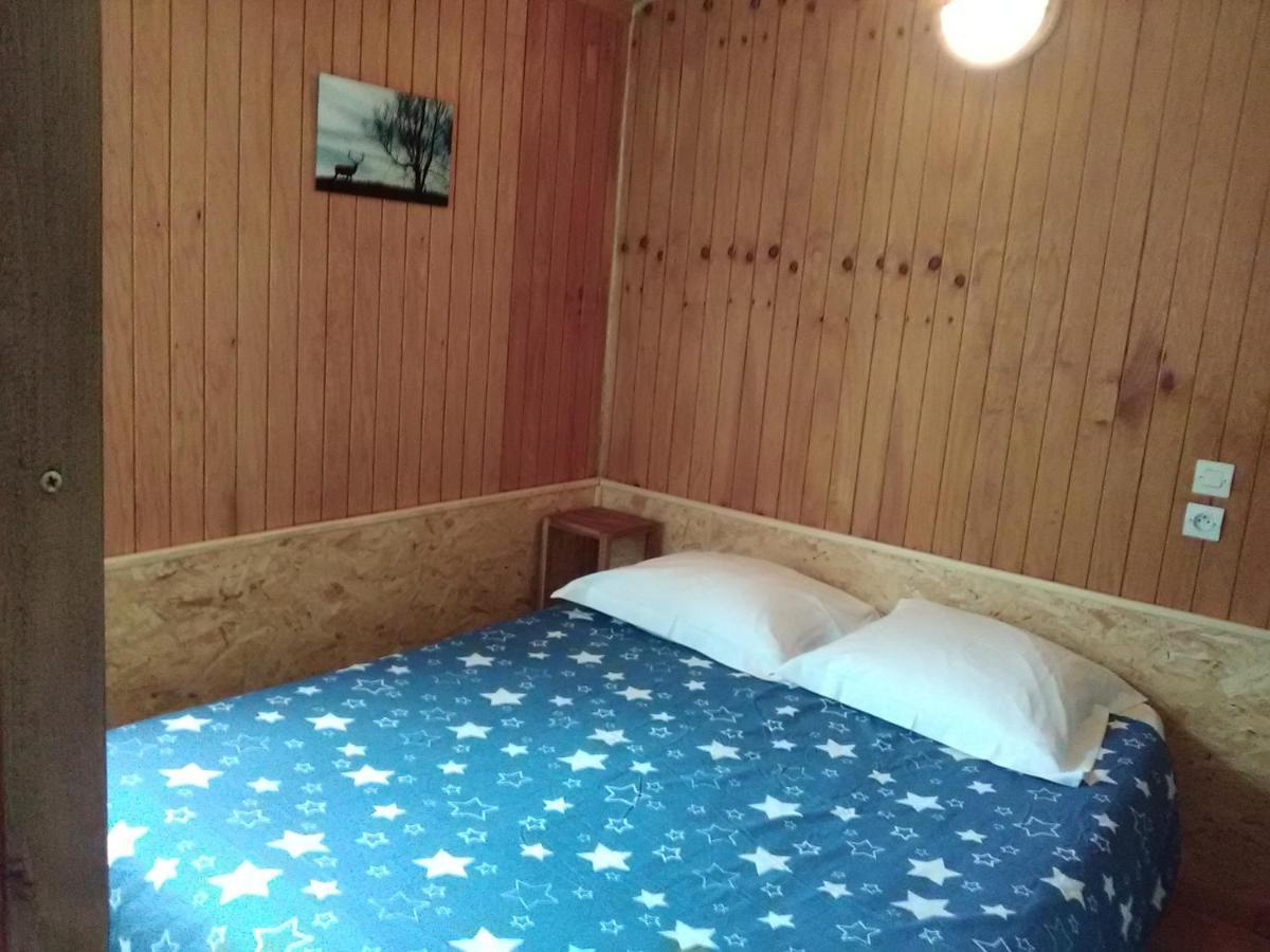 Les Chalets Quazemi A Casteil מראה חיצוני תמונה